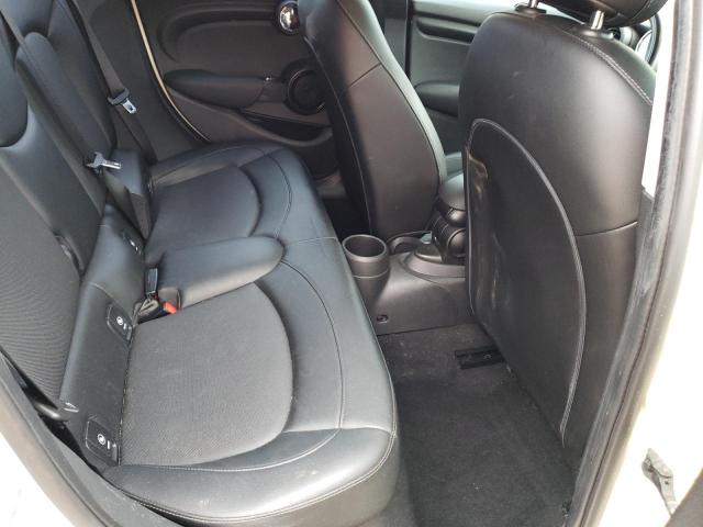 WMWXU1C5XJ2F80959 - 2018 MINI COOPER WHITE photo 10