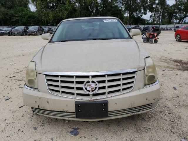 1G6KH5E63BU148637 - 2011 CADILLAC DTS PREMIUM COLLECTION CREAM photo 5