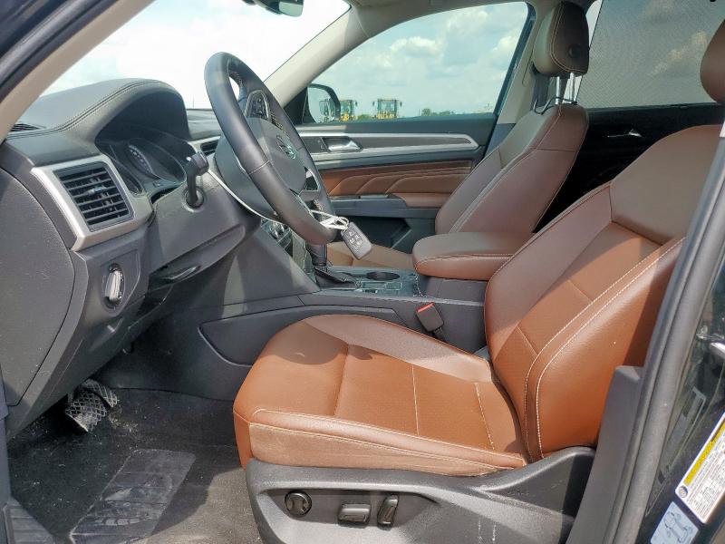 1V2WP2CA2MC560529 - 2021 VOLKSWAGEN ATLAS SE أخضر صورة 7