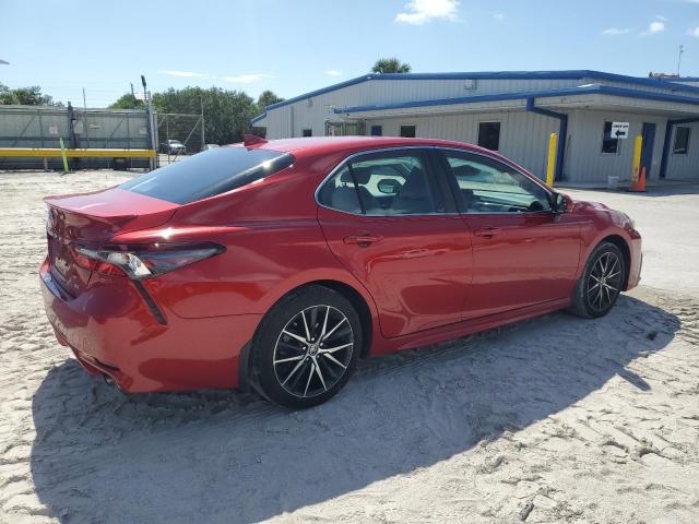 4T1G11AK8PU119494 - 2023 TOYOTA CAMRY SE NIGHT SHADE RED photo 3