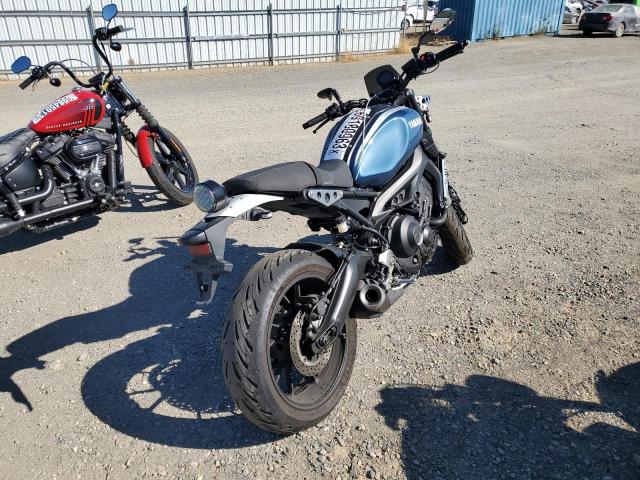 JYARN47Y8HA000468 - 2017 YAMAHA XSR900 C TWO TONE photo 4