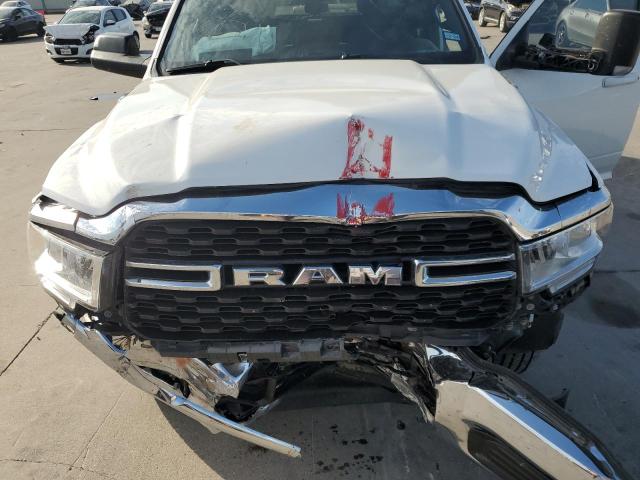 3C6UR5DL0NG321281 - 2022 RAM 2500 BIG HORN/LONE STAR WHITE photo 11