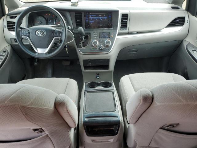 5TDJZ3DC5HS179211 - 2017 TOYOTA SIENNA LE Silber Foto 8