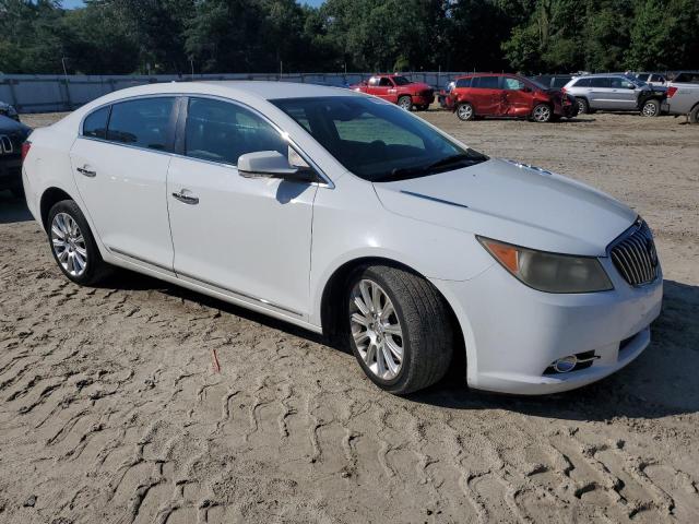 1G4GC5E38DF300065 - 2013 BUICK LACROSSE WHITE photo 4