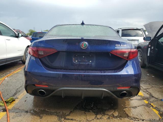 ZARFAEBN8J7576222 - 2018 ALFA ROMEO GIULIA BLUE photo 6