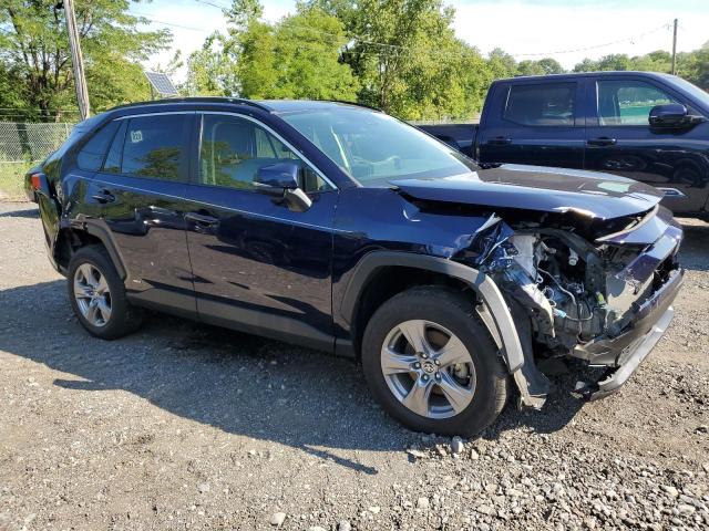 JTMRWRFV2RJ059071 - 2024 TOYOTA RAV4 XLE BLUE photo 4