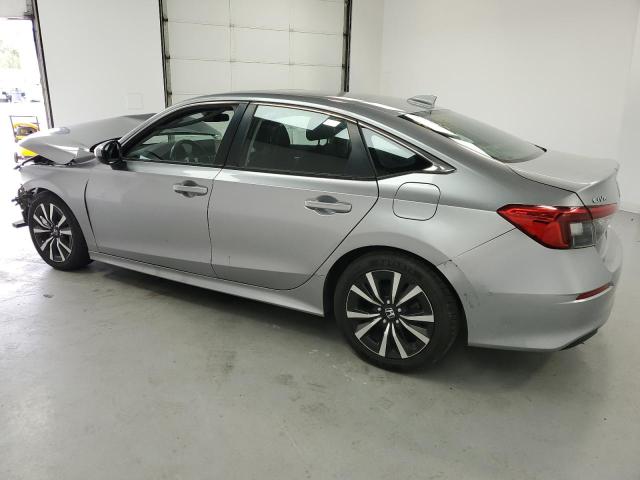 2HGFE1F77NH323567 - 2022 HONDA CIVIC EX SILVER photo 2