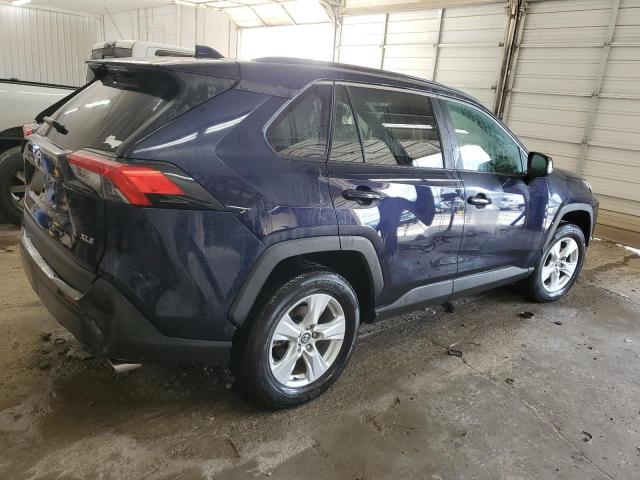 2T3W1RFV6LC055875 - 2020 TOYOTA RAV4 XLE BLUE photo 3
