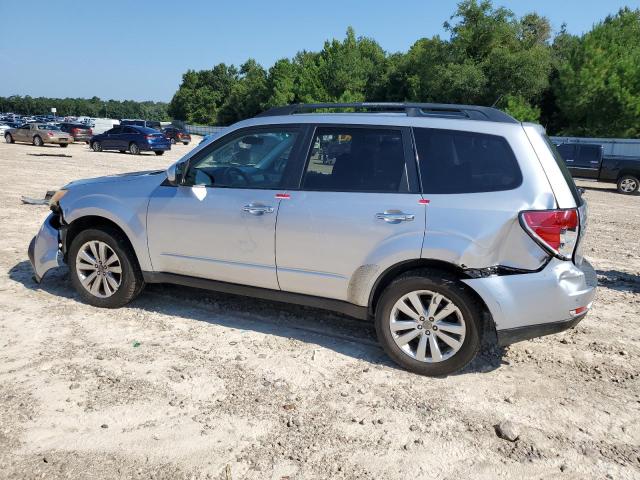 JF2SHADCXCH420416 - 2012 SUBARU FORESTER 2.5X PREMIUM SILVER photo 2