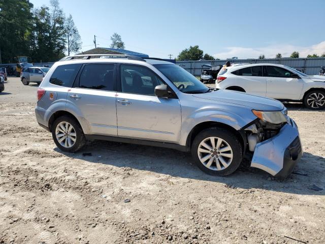 JF2SHADCXCH420416 - 2012 SUBARU FORESTER 2.5X PREMIUM SILVER photo 4