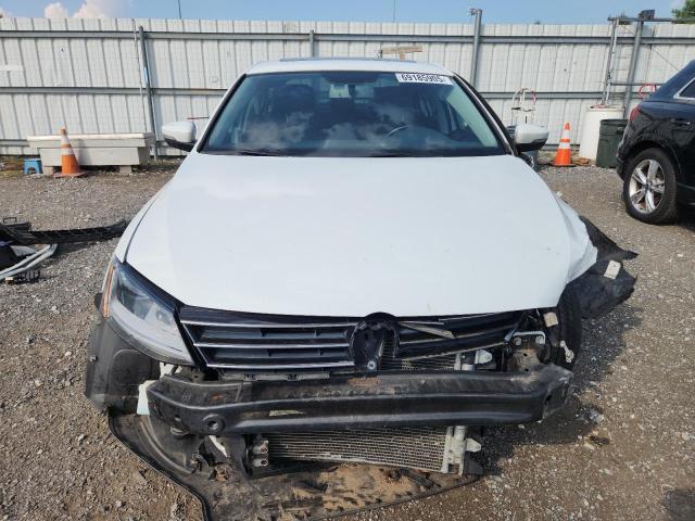 3VWDB7AJ1JM214079 - 2018 VOLKSWAGEN JETTA SE WHITE photo 5