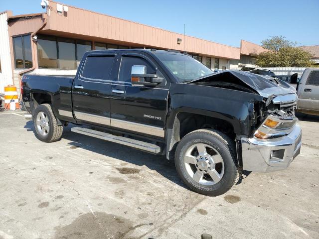 1GC1KWEY6JF228700 - 2018 CHEVROLET SILVERADO K2500 HEAVY DUTY LTZ BLACK photo 4