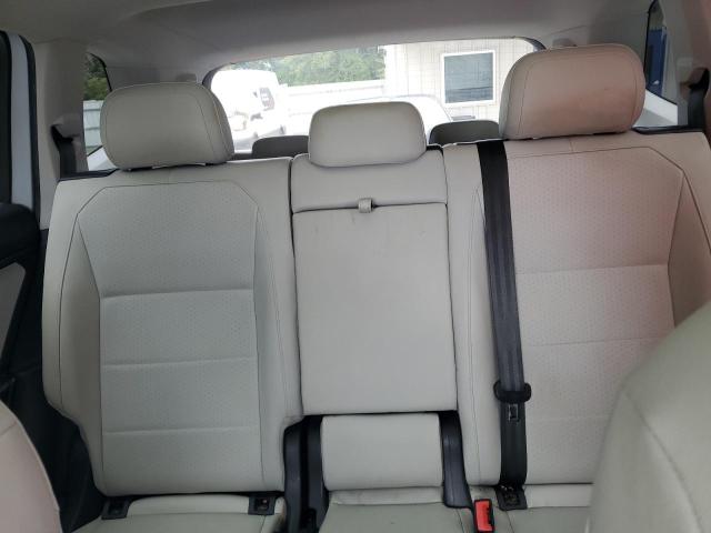 3VV3B7AX5JM047715 - 2018 VOLKSWAGEN TIGUAN SE 银色 照片 10