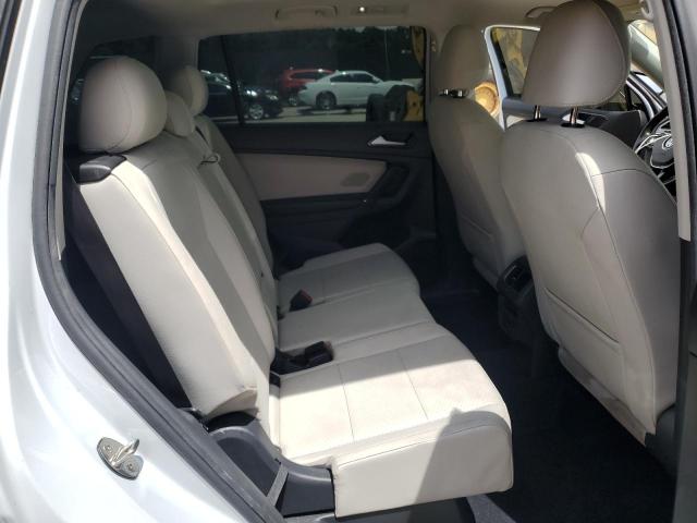 3VV3B7AX5JM047715 - 2018 VOLKSWAGEN TIGUAN SE 银色 照片 11