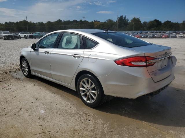 3FA6P0H73HR208690 - 2017 FORD FUSION SE SILVER photo 2