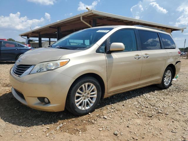 2011 TOYOTA SIENNA XLE, 