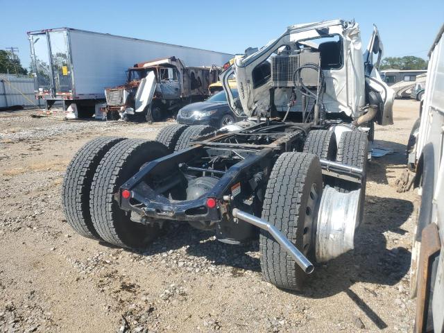 3AKJHLDV5NSNL1914 - 2022 FREIGHTLINER CASCADIA 1 WHITE photo 4