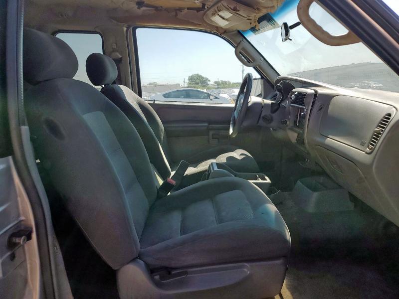 1FMYU60E53UB73558 - 2003 FORD EXPLORER SPORT 银色 照片 11