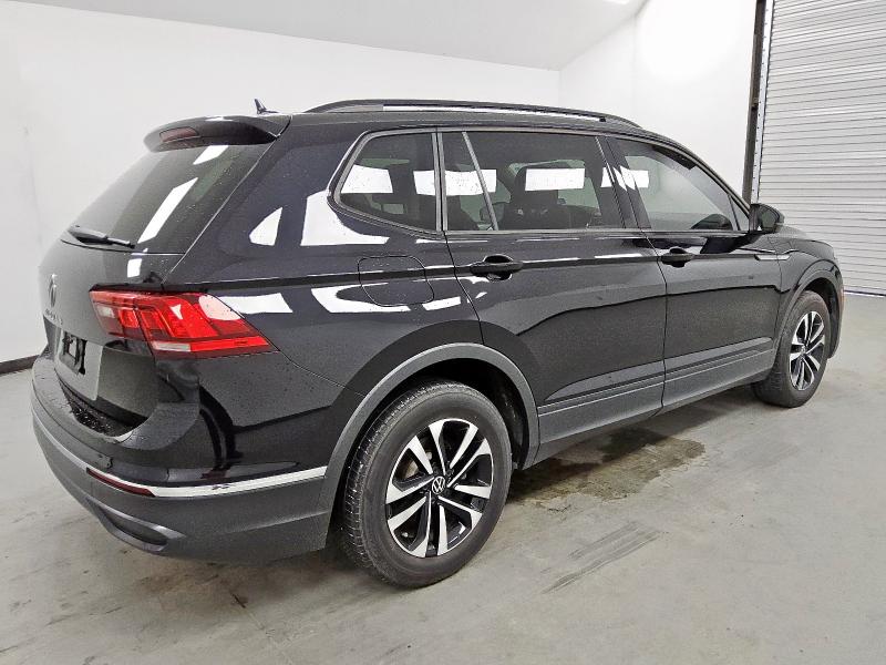3VVRB7AX5PM038841 - 2023 VOLKSWAGEN TIGUAN S Czarny zdjęcie 3