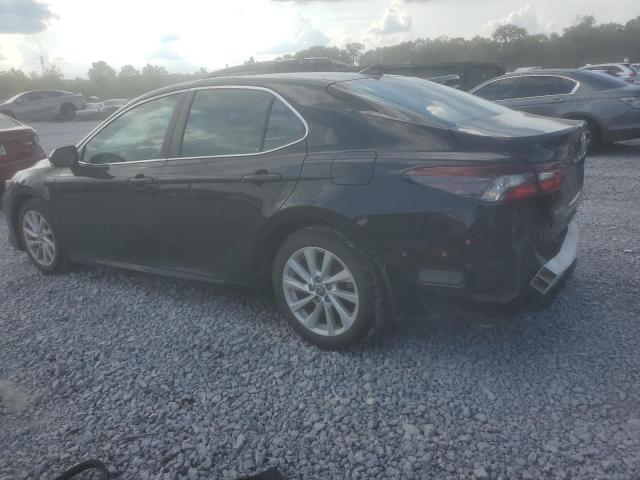 4T1C11AK3NU696297 - 2022 TOYOTA CAMRY LE BLACK photo 2