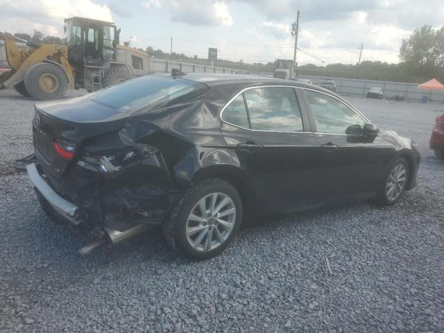 4T1C11AK3NU696297 - 2022 TOYOTA CAMRY LE BLACK photo 3