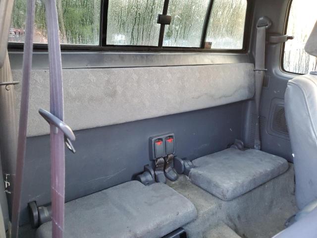 4TASN92N7YZ587114 - 2000 TOYOTA TACOMA XTRACAB PRERUNNER ვერცხლისფერი ფოტო 10