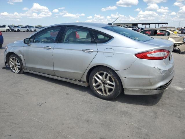 3FA6P0H7XGR144727 - 2016 FORD FUSION SE SILVER photo 2