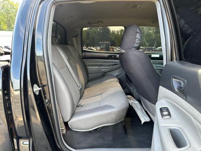 3TMLU4EN2FM196705 - 2015 TOYOTA TACOMA DOUBLE CAB 黑色 照片 8