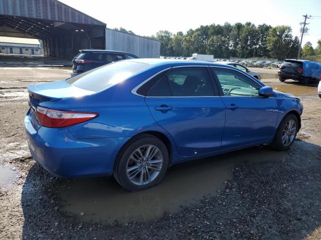 4T1BF1FK7HU682333 - 2017 TOYOTA CAMRY LE 蓝色 照片 3
