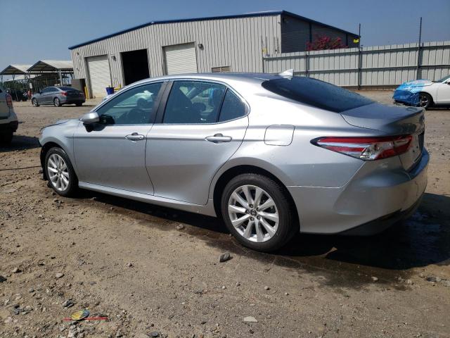 4T1B11HK5KU221439 - 2019 TOYOTA CAMRY L SILVER photo 2