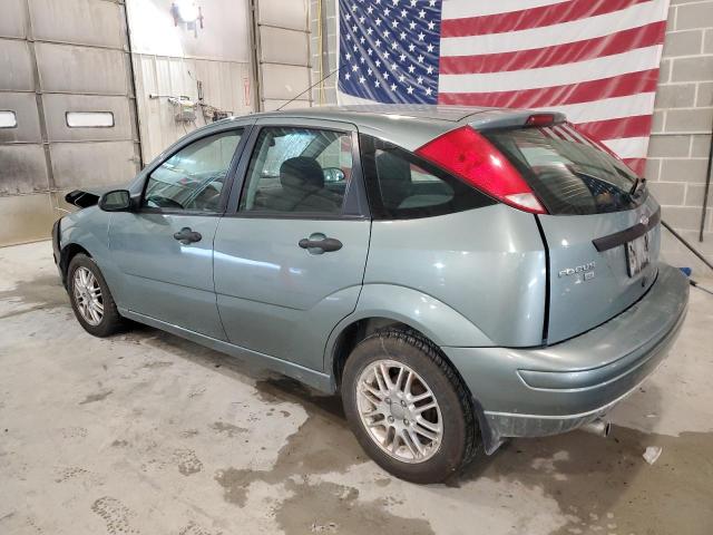 3FAFP37N75R104961 - 2005 FORD FOCUS ZX5 GRAY photo 2