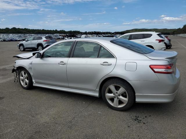 4T1BF3EK9AU504104 - 2010 TOYOTA CAMRY BASE SILVER photo 2