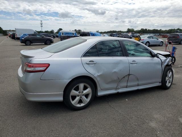 4T1BF3EK9AU504104 - 2010 TOYOTA CAMRY BASE SILVER photo 3