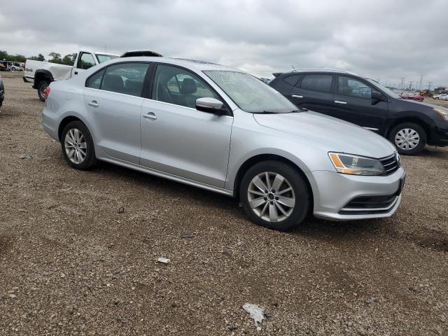 3VWD07AJ3FM262339 - 2015 VOLKSWAGEN JETTA SE SILVER photo 4
