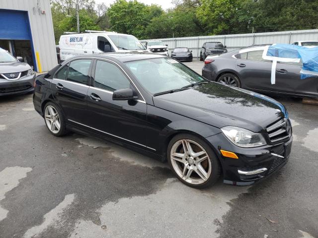 WDDGF8ABXDR253247 - 2013 MERCEDES-BENZ C 300 4MATIC BLACK photo 4