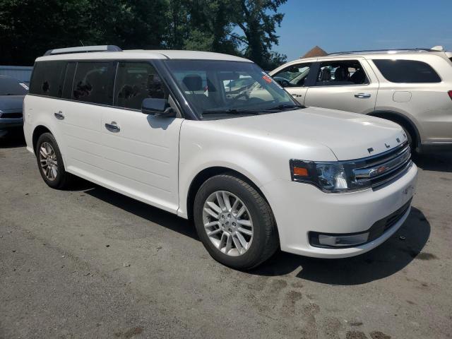 2FMGK5C83JBA20102 - 2018 FORD FLEX SEL WHITE photo 4