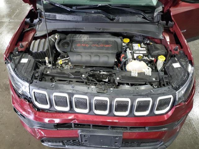 3C4NJDBB2NT156849 - 2022 JEEP COMPASS LATITUDE MAROON photo 12
