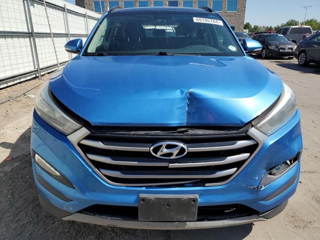 KM8J3CA27JU730104 - 2018 HYUNDAI TUCSON VALUE BLUE photo 5