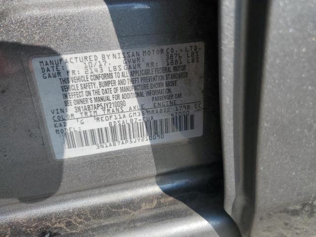 3N1AB7AP5JY210090 - 2018 NISSAN SENTRA S 灰色 照片 12