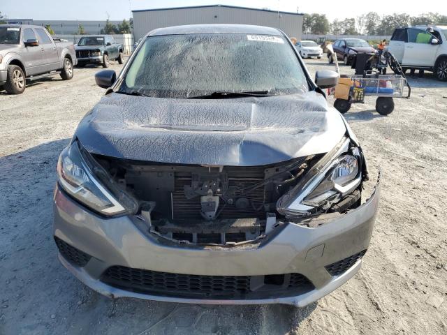 3N1AB7AP5JY210090 - 2018 NISSAN SENTRA S 灰色 照片 5