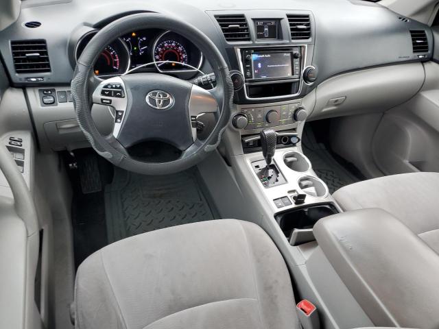 5TDBK3EH9DS262296 - 2013 TOYOTA HIGHLANDER BASE Schwarz Foto 8