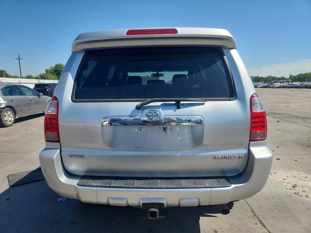 JTEBU14R460079530 - 2006 TOYOTA 4RUNNER SR5 银色 照片 6