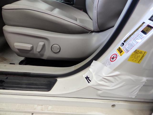 4T1BF1FK5FU001373 - 2015 TOYOTA CAMRY LE WHITE photo 12