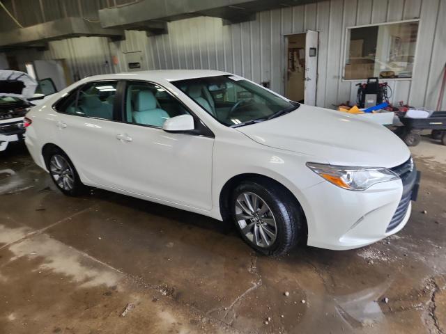 4T1BF1FK5FU001373 - 2015 TOYOTA CAMRY LE WHITE photo 4