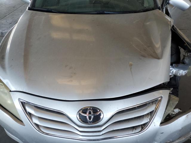 4T1BF3EK5BU192445 - 2011 TOYOTA CAMRY BASE GRAY photo 11