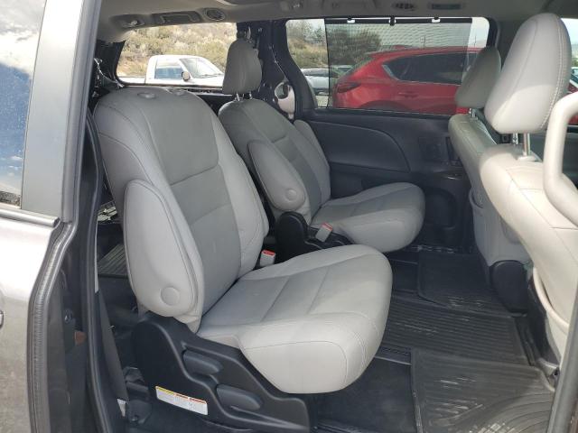 5TDDZ3DC4HS152661 - 2017 TOYOTA SIENNA XLE GRAY photo 10