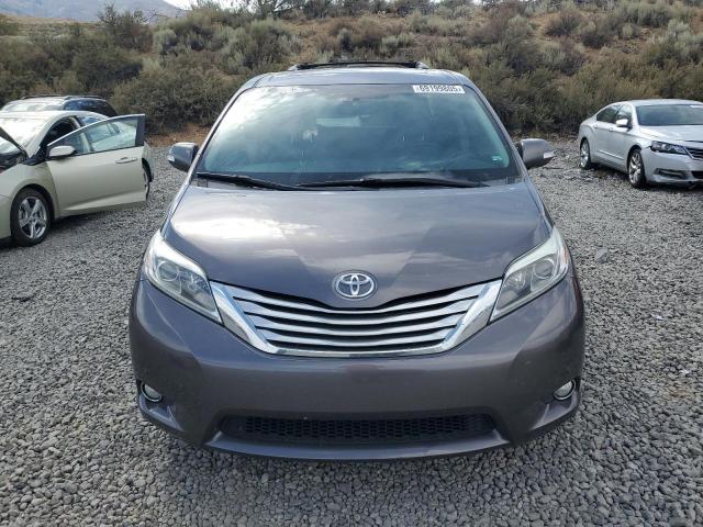 5TDDZ3DC4HS152661 - 2017 TOYOTA SIENNA XLE GRAY photo 5