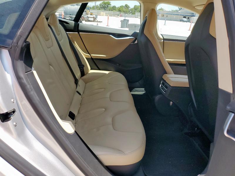 5YJSA1H16EFP35938 - 2014 TESLA MODEL S Արծաթագույն լուսանկար 10