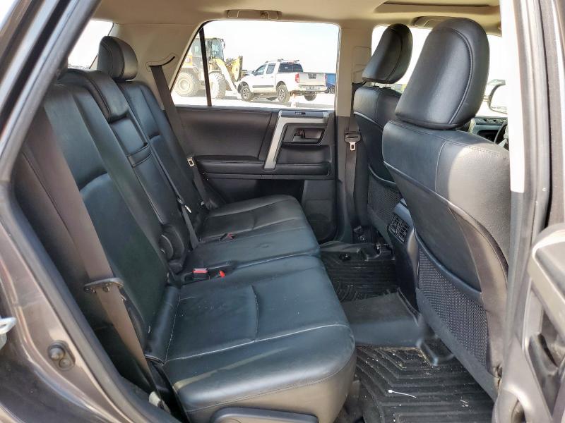 JTEBU5JR5C5106647 - 2012 TOYOTA 4RUNNER SR5 გრაფიტი ფოტო 11