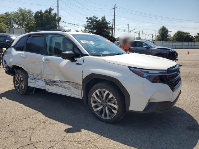 JF2SLSTD5SH402161 - 2025 SUBARU FORESTER TOURING 白色 照片 4